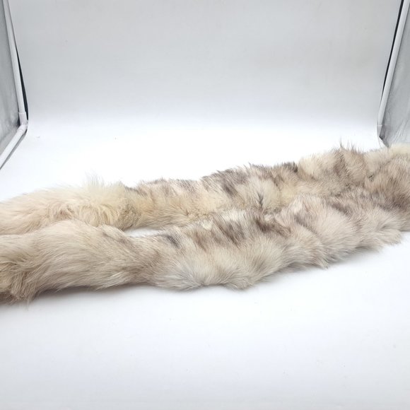 Vintage Wolf or Coyote Fur Stole - Picture 4 of 10